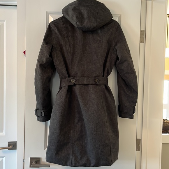 MERRELL brown herringbone pattern long winter coat. - Picture 4 of 8